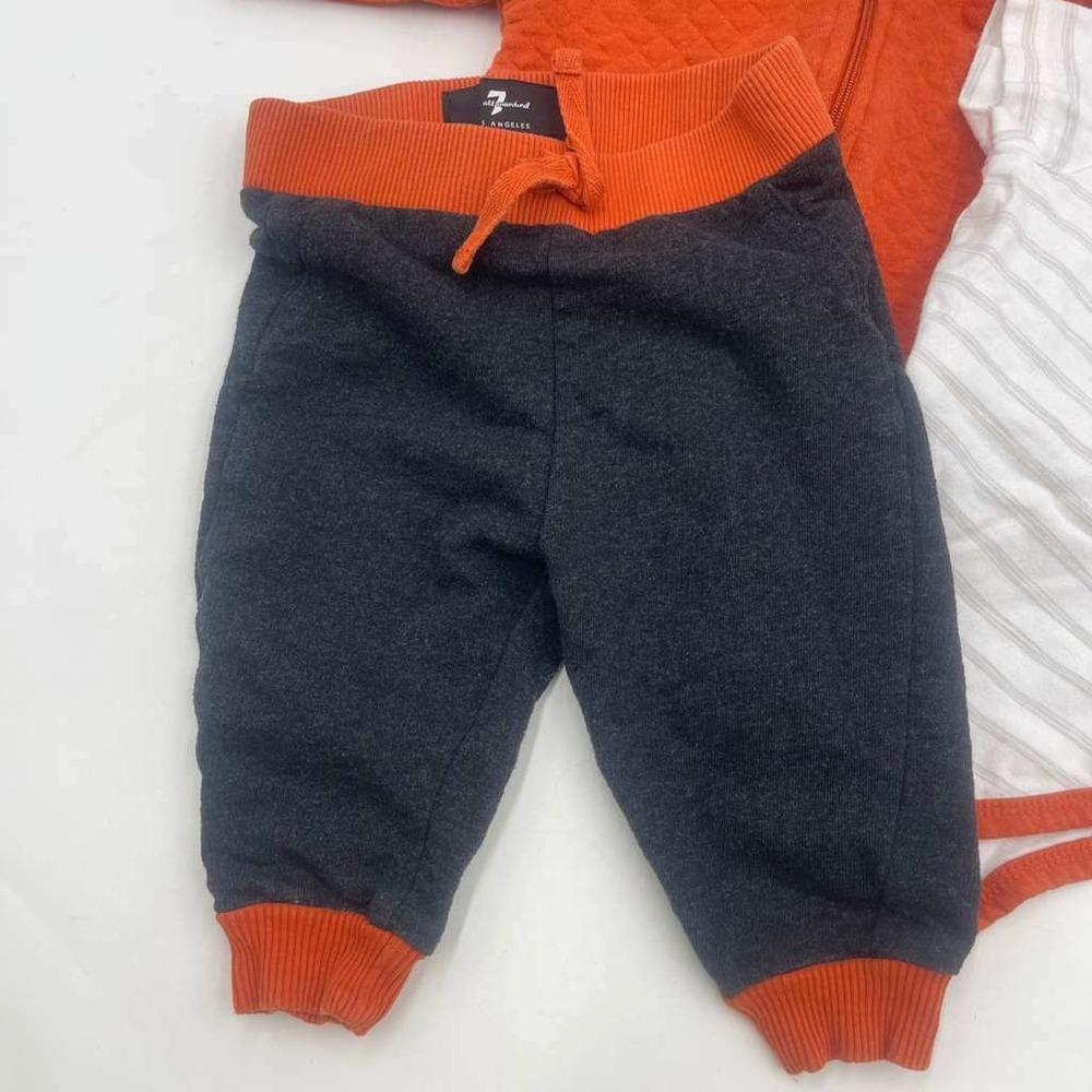 7 For All Mankind Baby Outfit 3 Piece Hoodie Bodysuit Pants Orange Black 0 3M - Picture 5 of 6